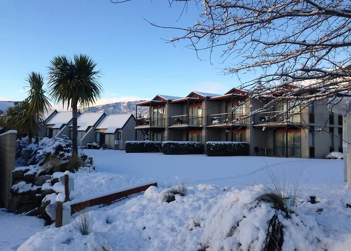 Oakridge Aparthotel